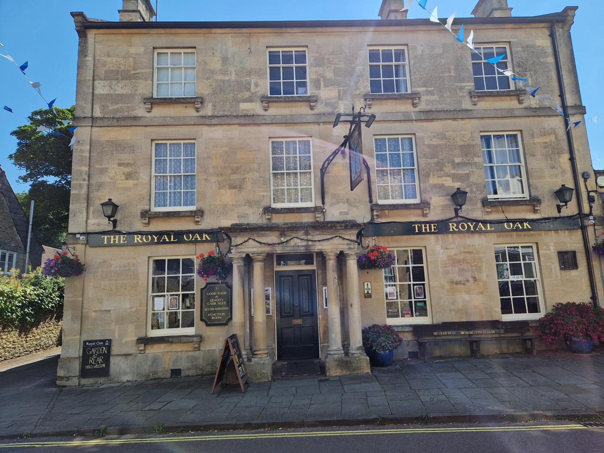 The Royal Oak Hotel Corsham Exterior foto